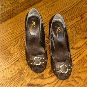 Aerosoles comfort peep toe heels